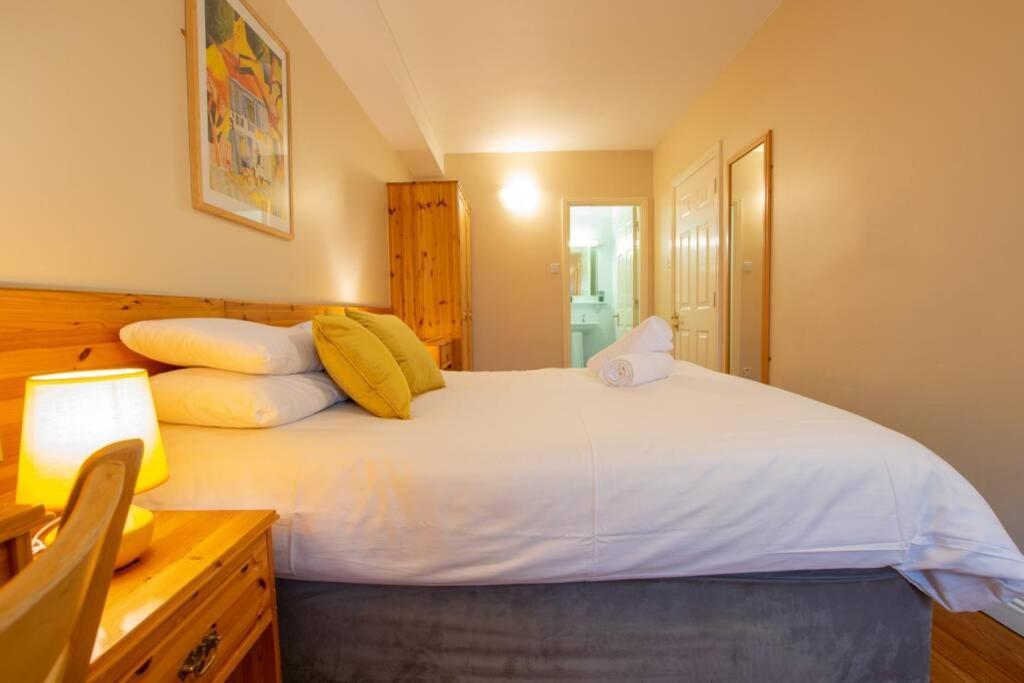 310 - The Carrowbeg At The Harbour Mills By Shortstays Westport Zewnętrze zdjęcie