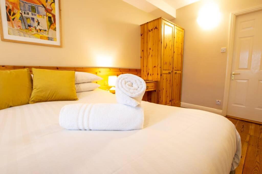 310 - The Carrowbeg At The Harbour Mills By Shortstays Westport Zewnętrze zdjęcie
